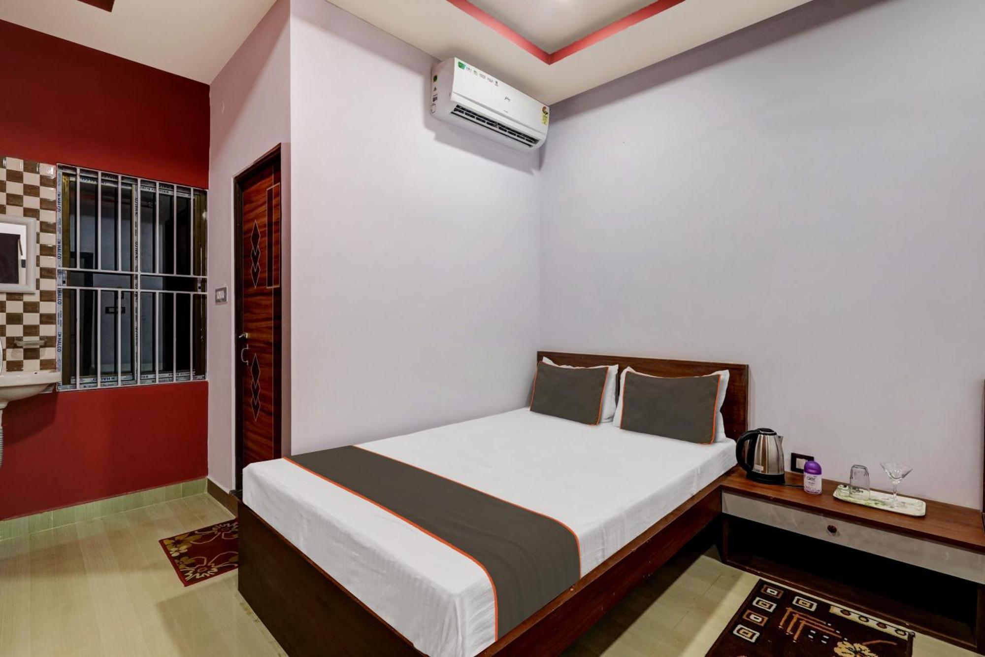 Collection O Ashirbad Lodge Guwahati Ngoại thất bức ảnh